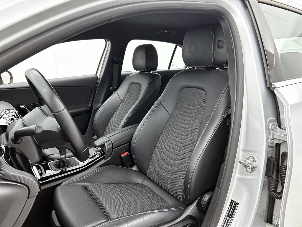 Mercedes-Benz A-Klasse 160 style | handgeschakeld | led verlichting | achte