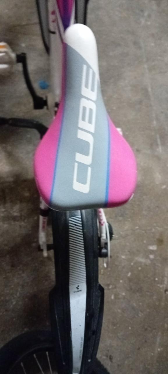 Nette Cube mountainbike 20inch roze