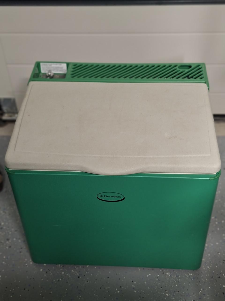 Koelbox, 230/12 volt/ gas