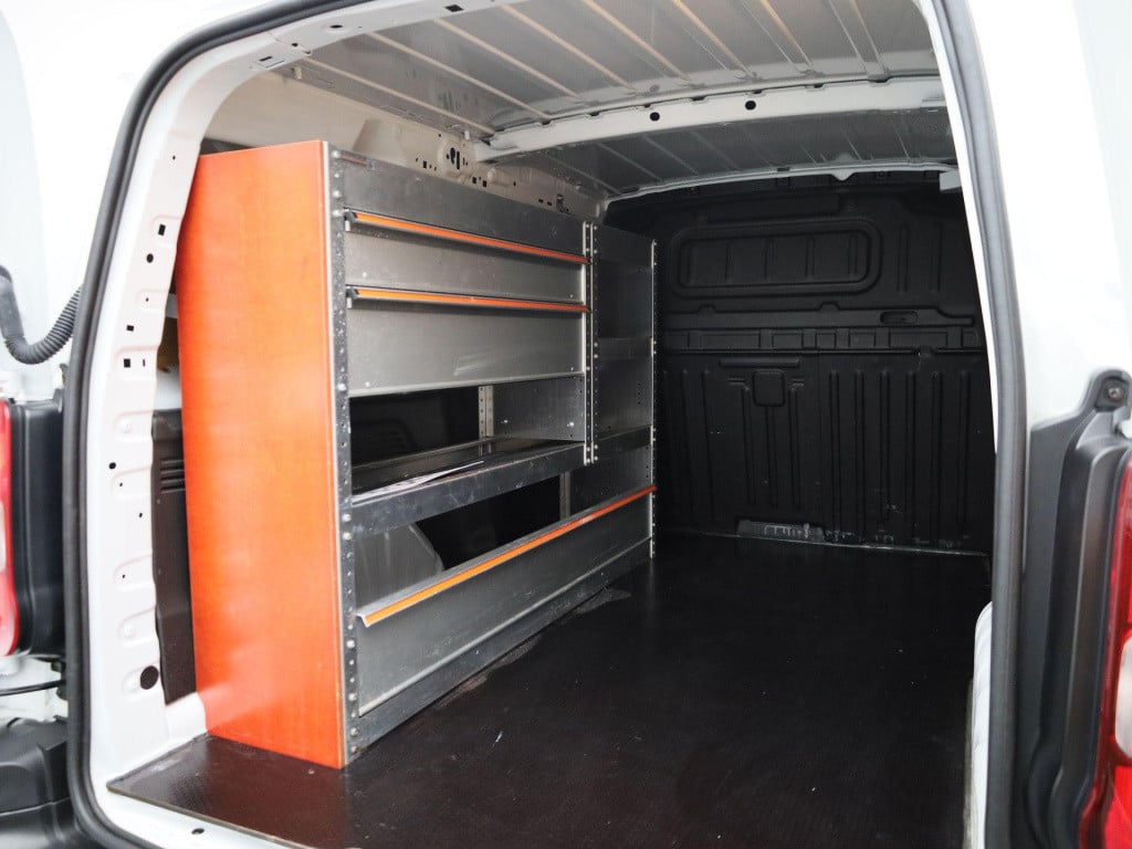 Opel Combo 1.5d l2h1 edition | trekhaak | airco | parkeersensoren | apple c