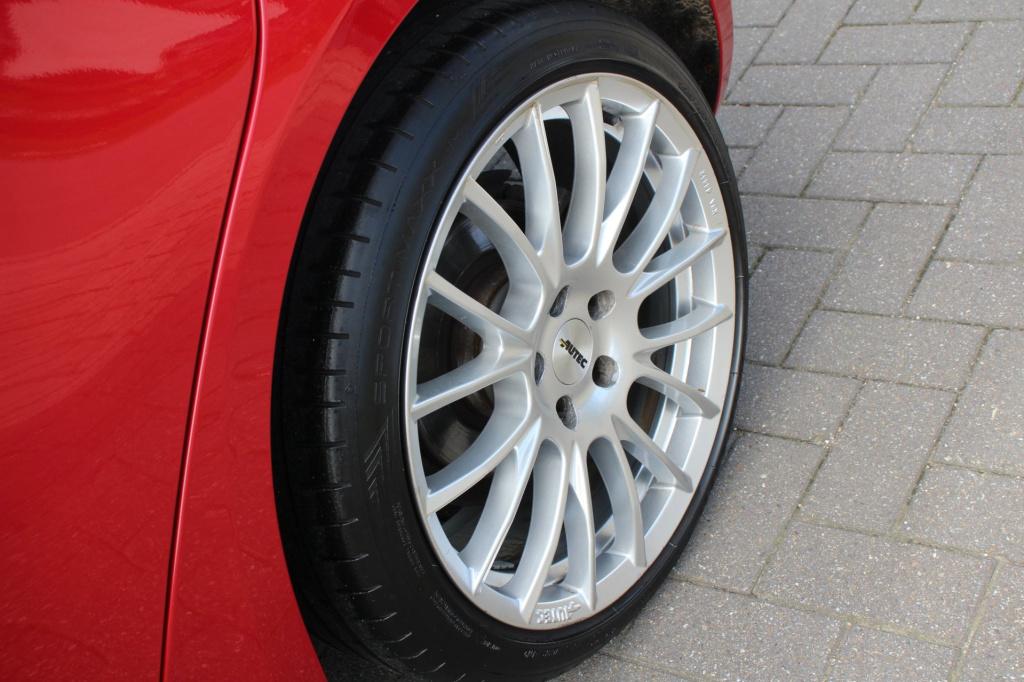 Alfa Romeo Giulietta 1.4 turbo turismo -170 pk - trekhaak - panoramadak - p