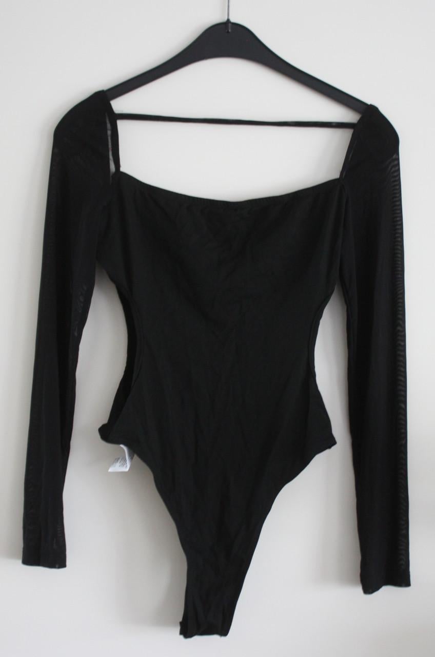 Zwarte body  et mouwen maat m
