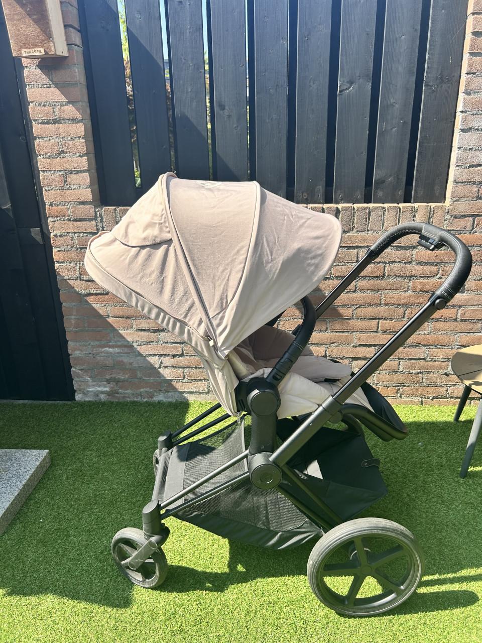 Cybex priam 4