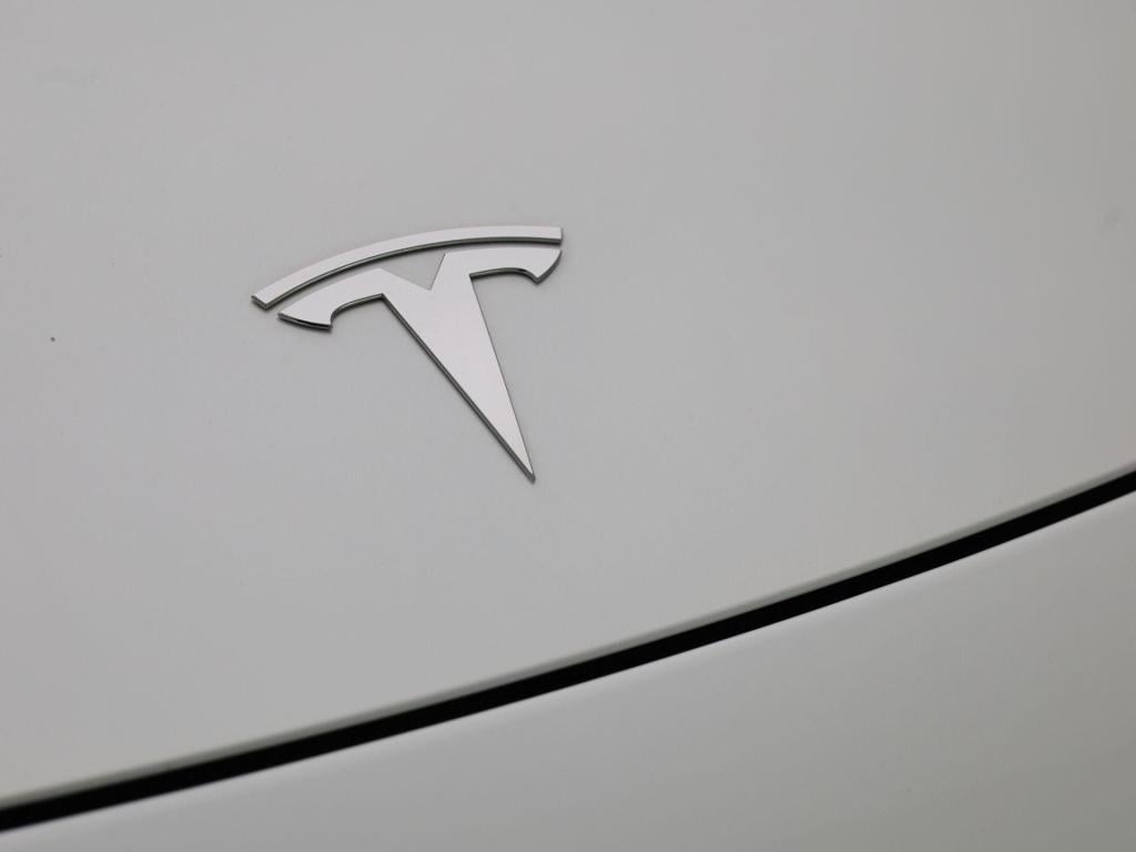Tesla Model Y long range awd 75 kwh | 96% soh | fsd | btw-auto | lage km st