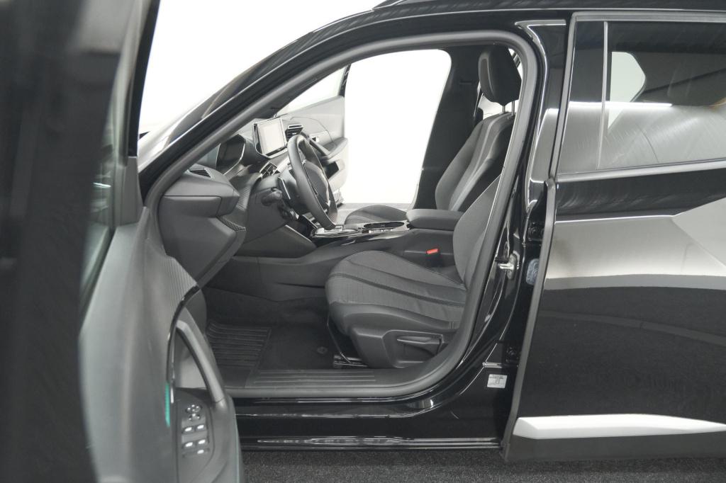 Peugeot 2008 puretech 130 eat8 allure | camera | navigatie | apple carplay 
