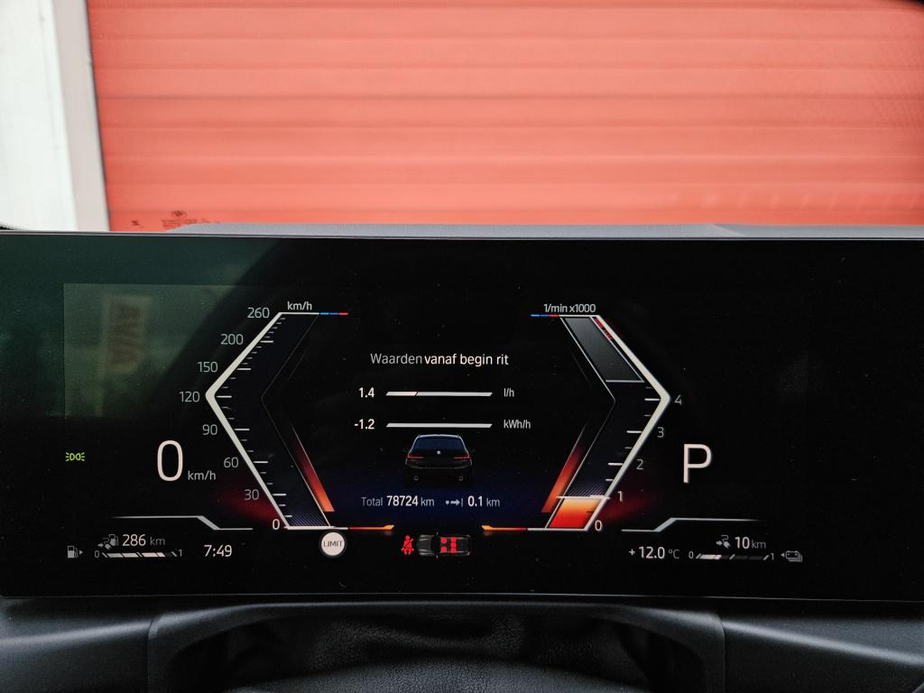 BMW 3-serie touring 330e m-sport | acc | carplay | camera
