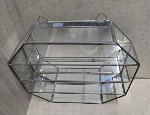 Klein vitrine kastje