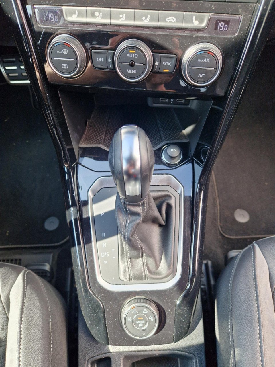 Volkswagen T-roc 2.0 tsi 4motion r