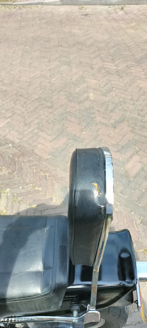 Honda Magna V30