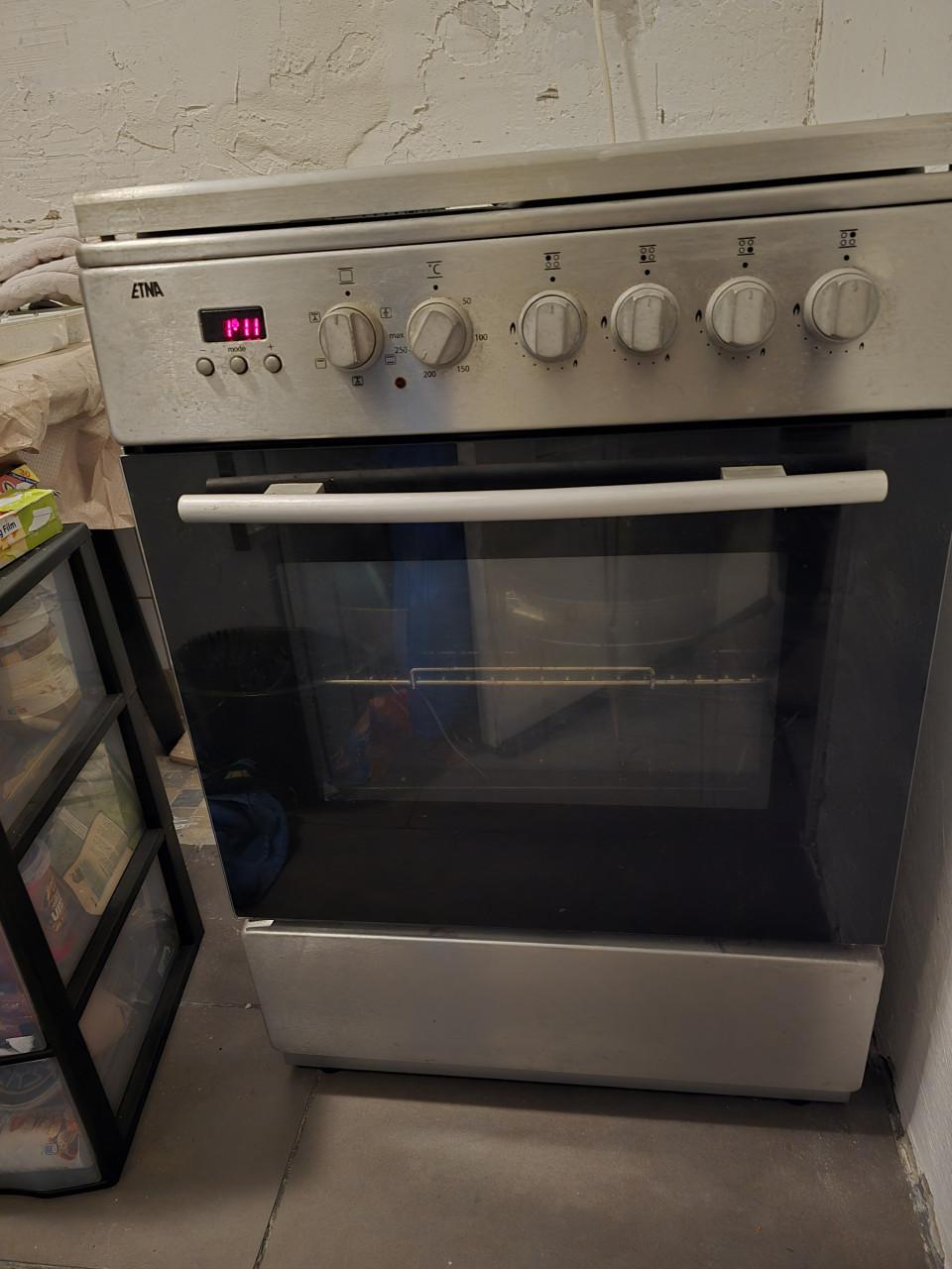 Net gasfornuis met oven