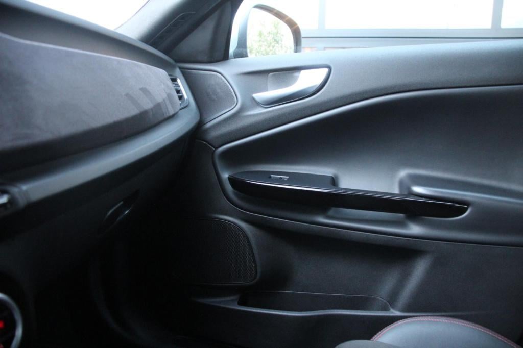 Alfa Romeo Giulietta 1.4 t turbo turismo - leder - sportiva - stoel verw - 