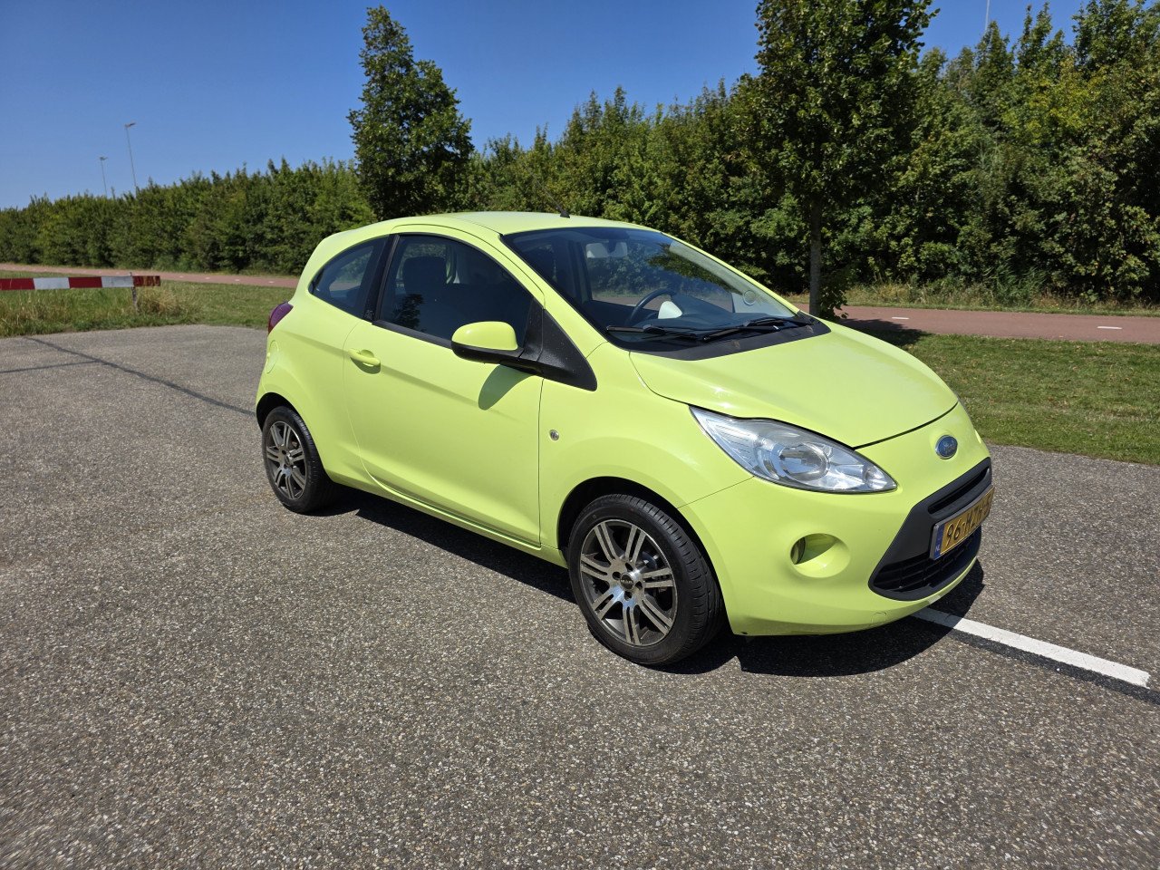 Ford Ka 1.2 Titanium met AIRCO en APK