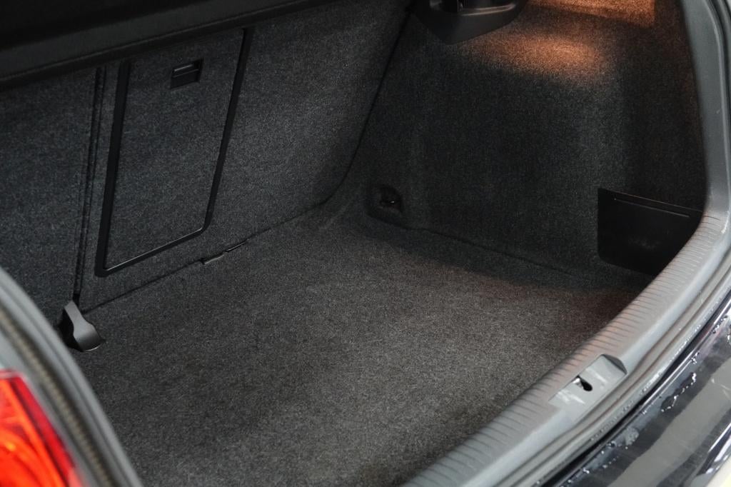 Volkswagen Golf 1.2 tsi | pdc | cruise | stoelverw. | pdc |