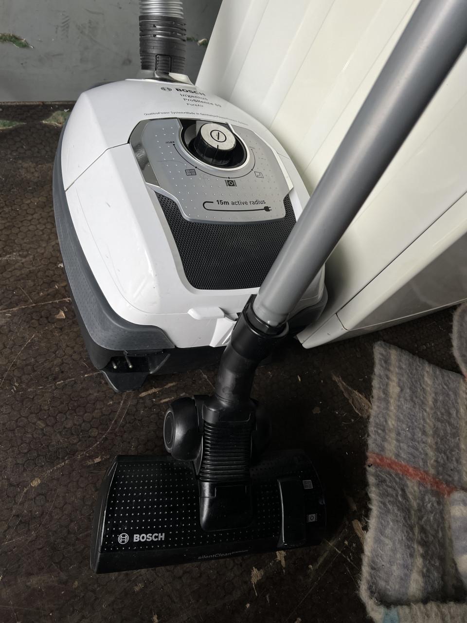 Bosch In'genius ProSilence 59 stofzuiger als nieuw