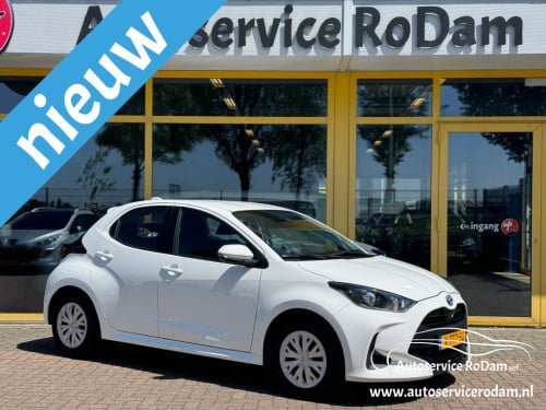 Toyota Yaris 1.5 hyb. active