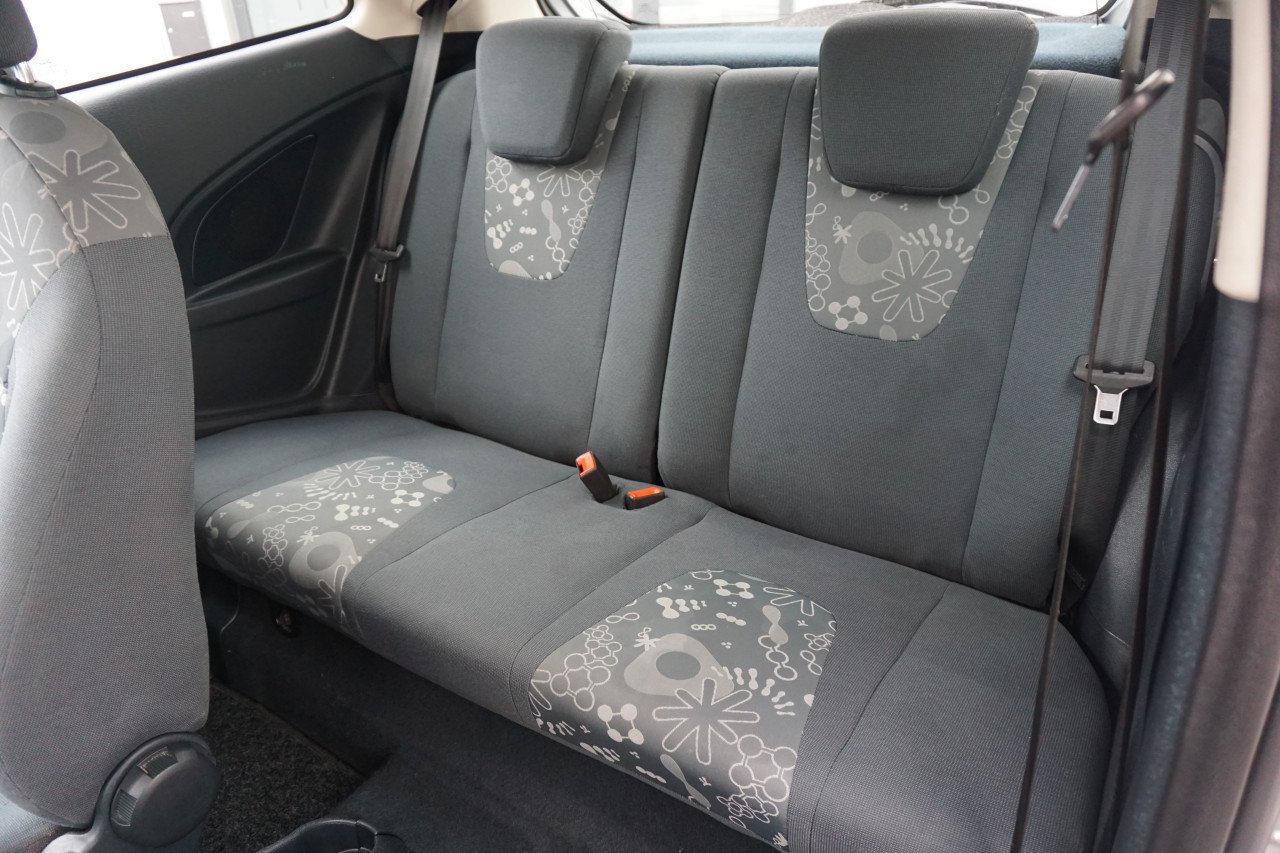 Ford Ka, 1.2 Cool&Sound - Airco / Elektr. ramen / NAP / Weinig KM!