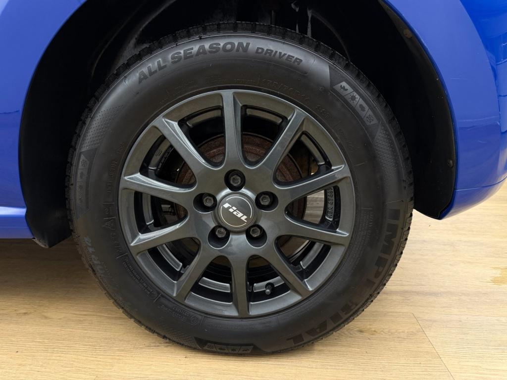 Volkswagen Polo occasion 1.2 easyline | blauw | tweedehands volkswagen polo