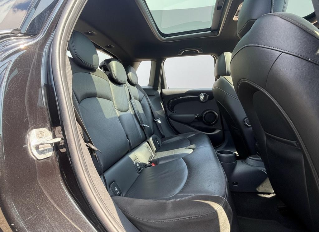 Mini Cooper mini 1.5 chili serious business