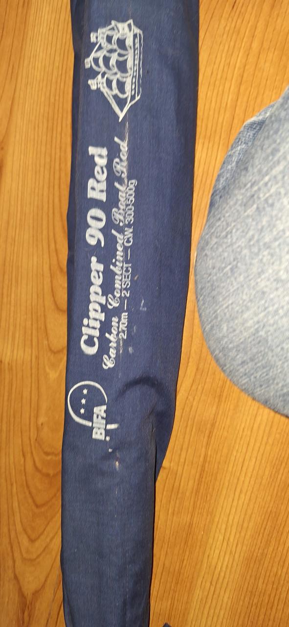 Hengels: vliegvishengels met rails en spinnerhengel met molen