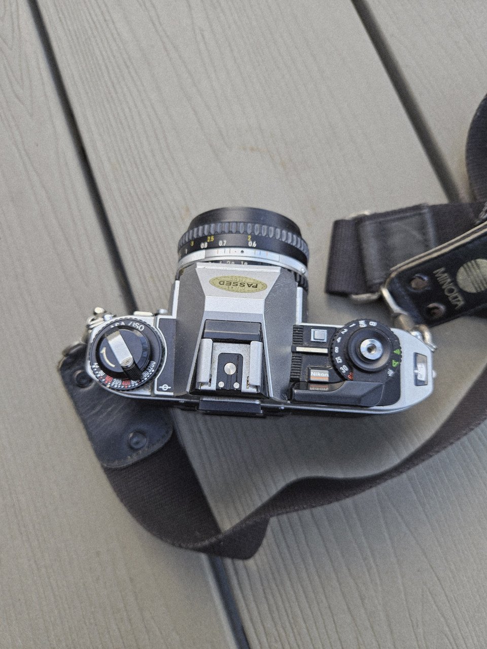 Werkende Nikon FG-20, 35 mm spiegelreflexcamera met een 50 mm E lens...