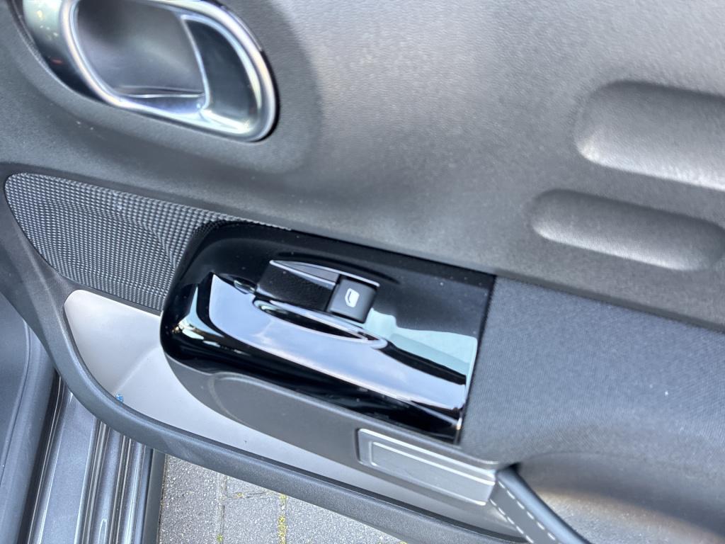 Citroen C3 1.2 puretech feel edition | automaat | navigatie | parkeersensor