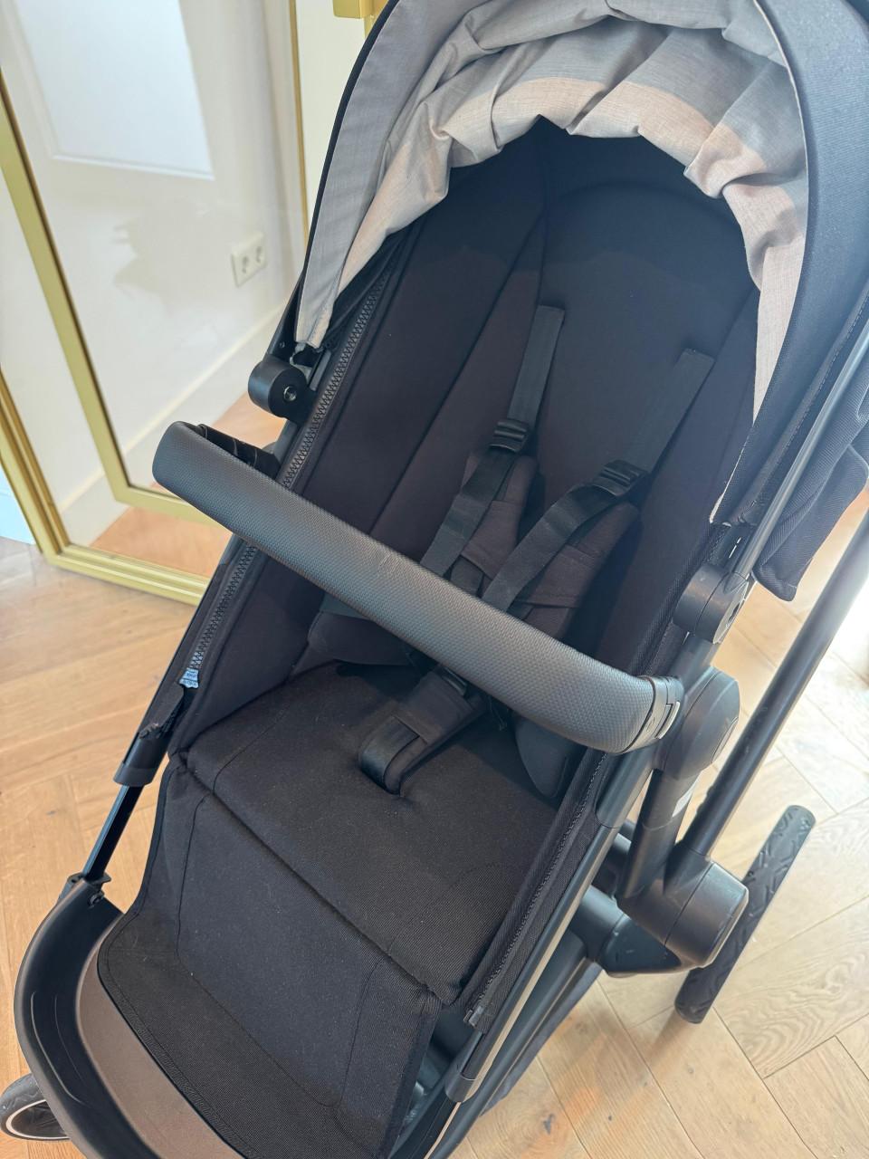 Joolz day 5-in-1, iso fix base, maxi cosi adapters + tas