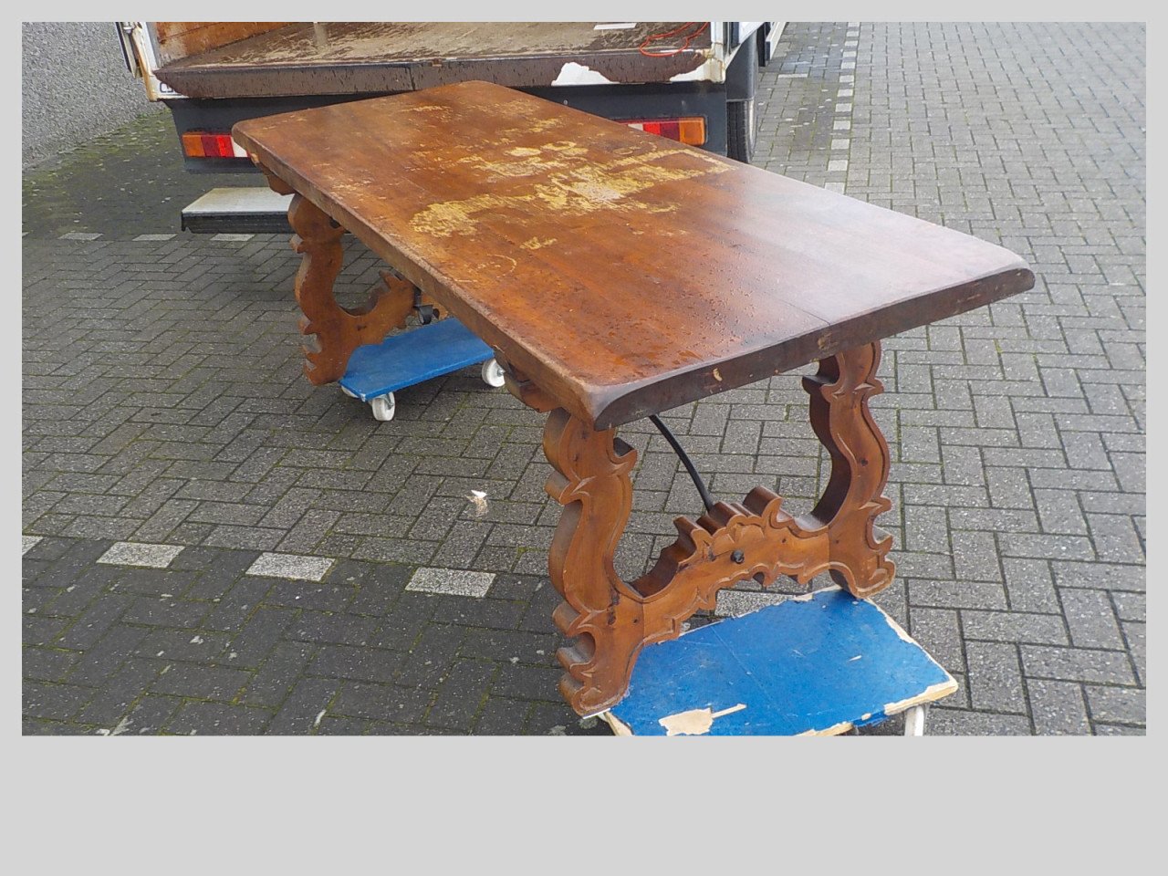 Geheel mooie kwaliteit massieve eettafel 220 x 80 cm met mooi onderstel