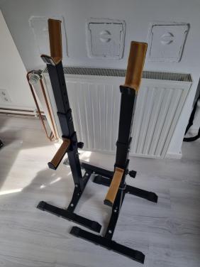 Squat rack