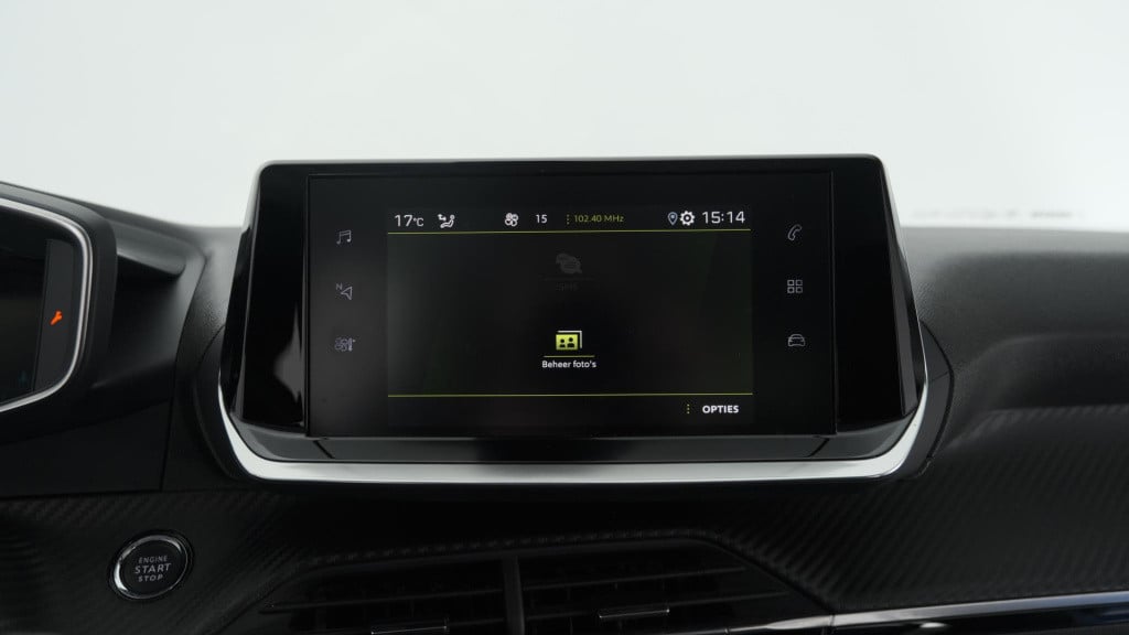 Peugeot 2008 puretech 130 allure | trekhaak | camera | apple carplay | stoe