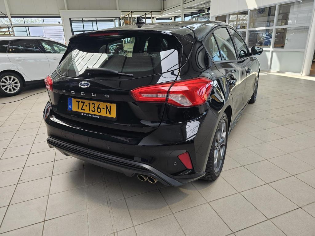 Ford Focus 1.0 ecoboost st line business