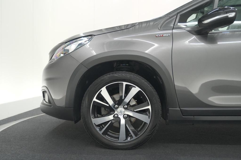 Peugeot 2008 puretech 110 eat6 gt line | trekhaak | panoramadak | apple car