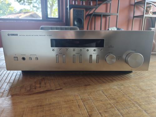 Yamaha r-n301