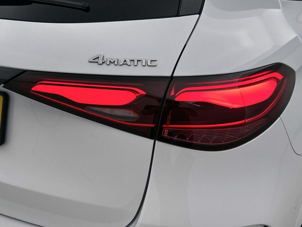 Mercedes-Benz Glc 300e 4matic amg line | automaat | panorama dak | matrix l
