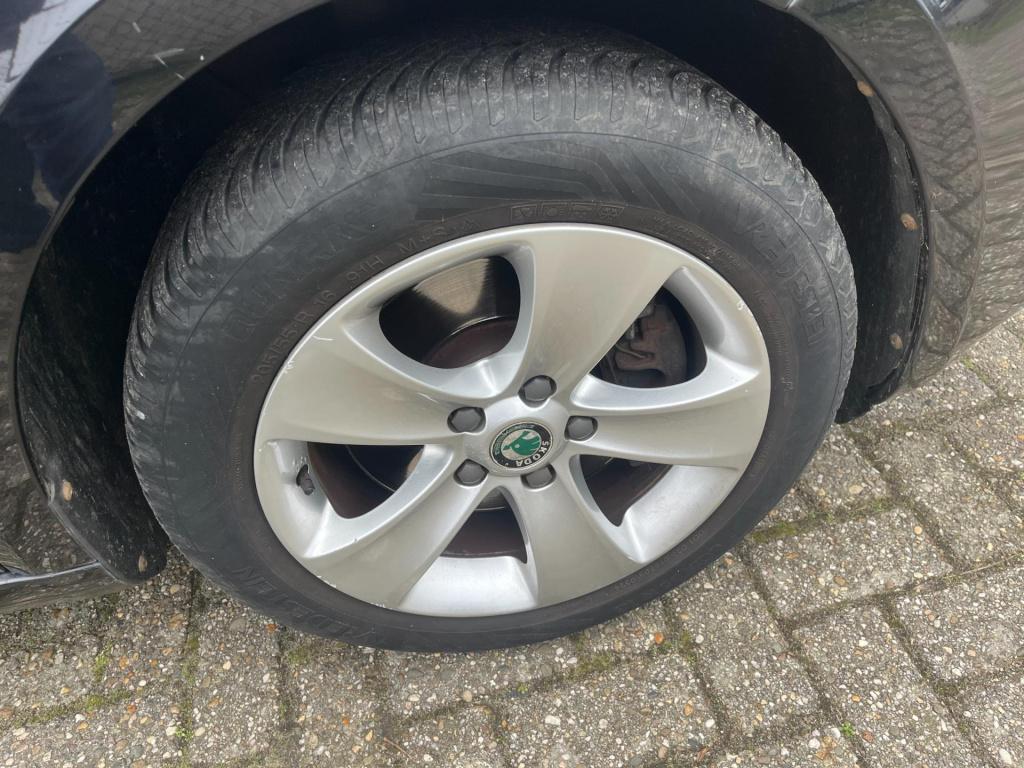 Skoda Superb combi 1.4 tsi ambition business line