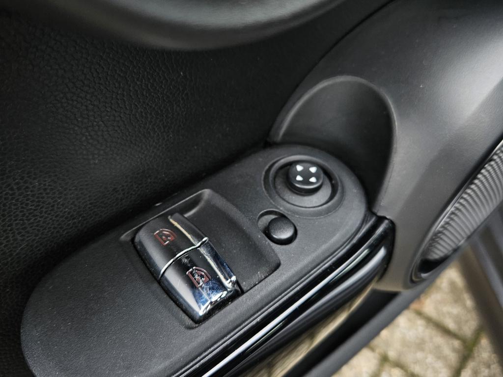 Mini One 1.2 blackyard | pdc | stoelverw.