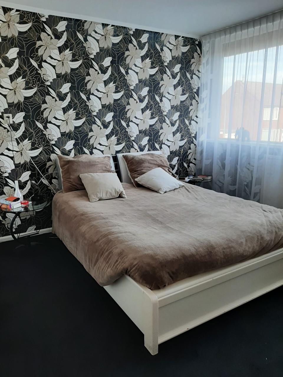 Ombouw met 2 elektrisch auping bodems 80 x 200