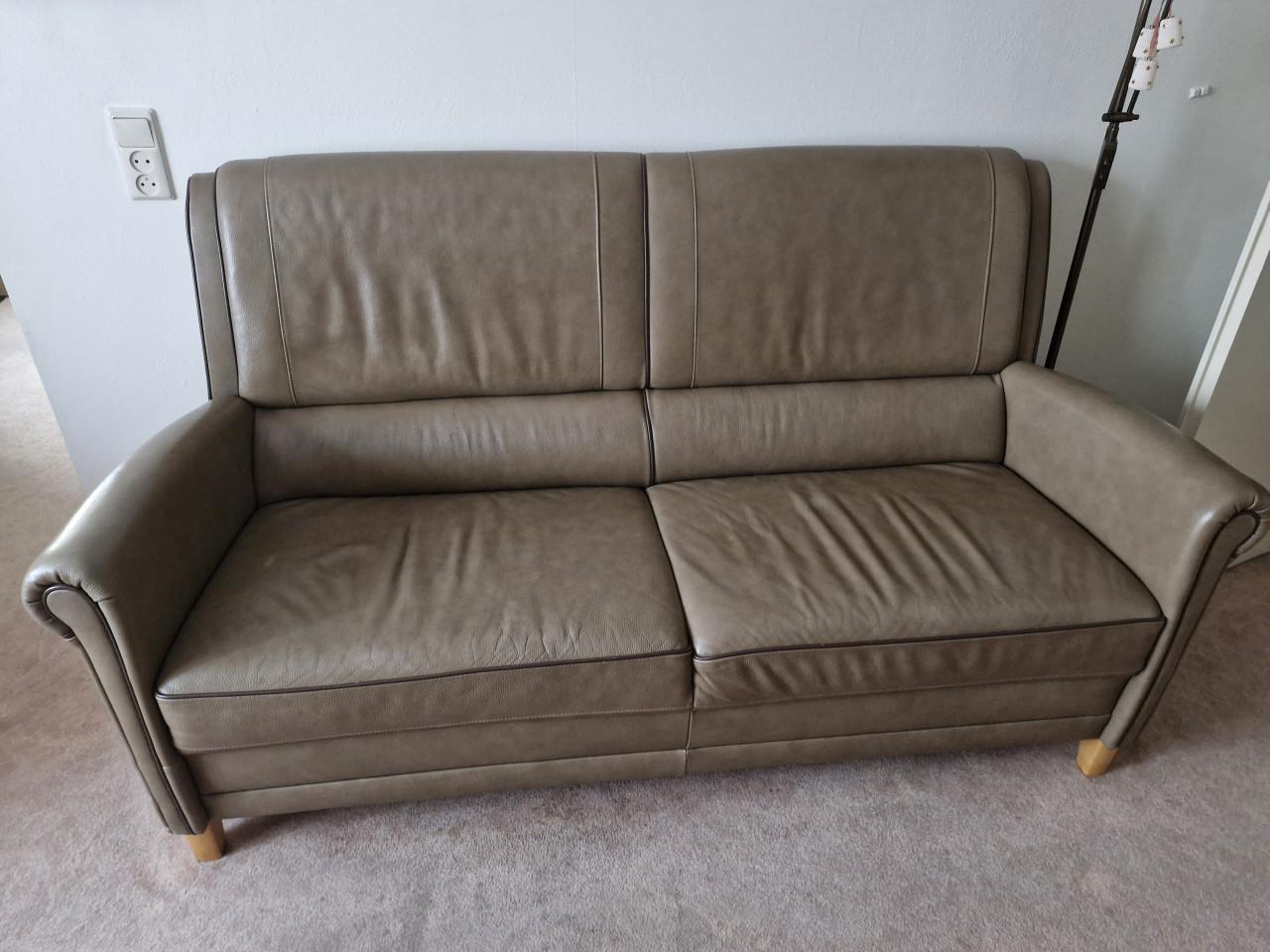 Te koop nog mooie bank