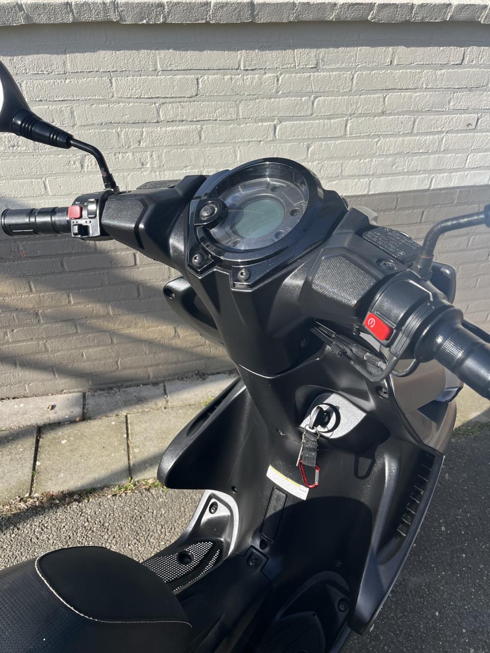 Yamaha Aerox NS50F 4takt