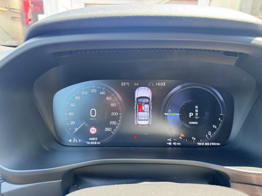 Volvo XC40 1.5 t5 recharge r-design