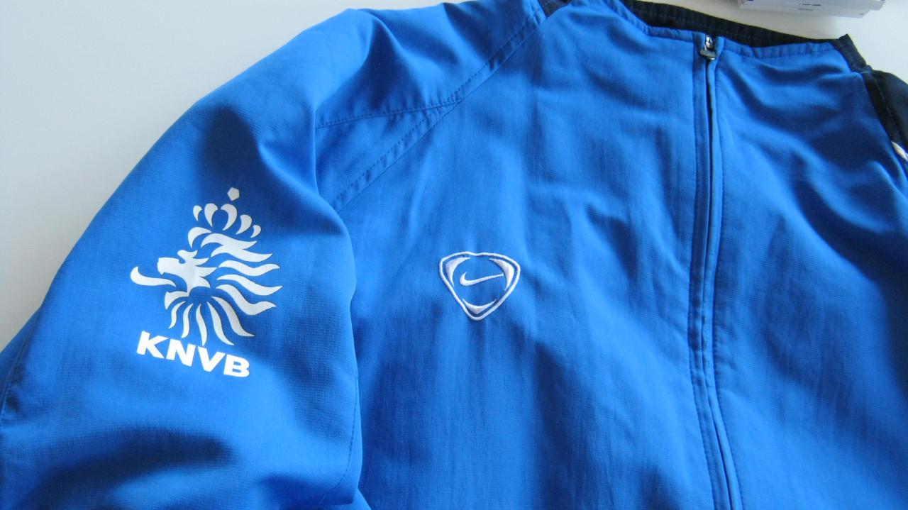 Nike trainingspak maat xxl voor 50 euro