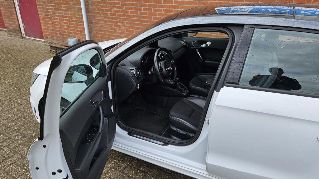 Audi A1 Sportback 1.4 tfsi pro line s