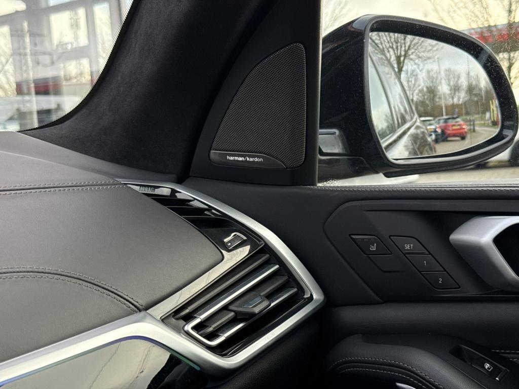 BMW X5 xdrive45e high executive m sport individual | massage | skylounge | 