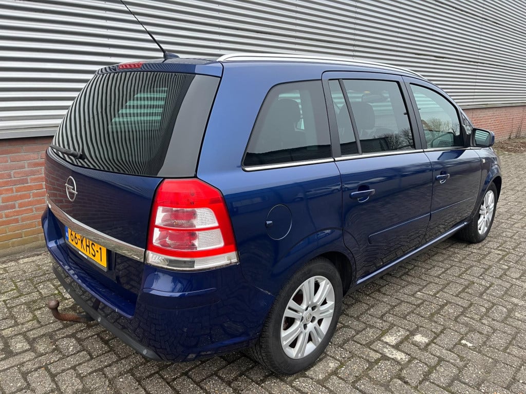 Opel Zafira 1.8 cosmo | orig. nl | 1e eigenaar | trekhaak