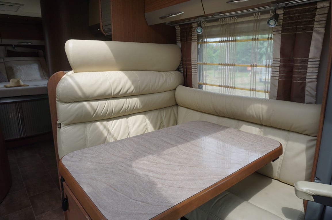 Burstner T727 Privilege 2011 met 83.000km limited edition