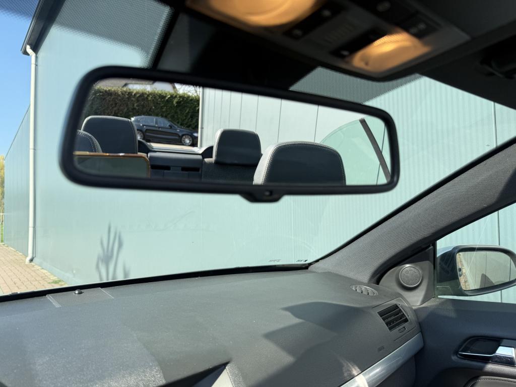 Opel Astra twintop 1.8 cosmo cabriolet