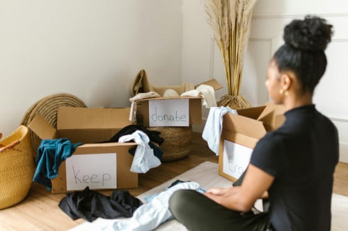 Wij voeren grondige schoonmaak uit in appartementen en privéwoningen.