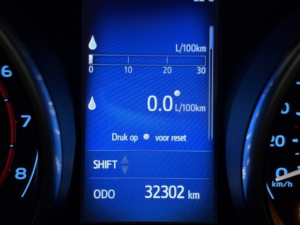 Toyota Auris 1.2t volcano edition