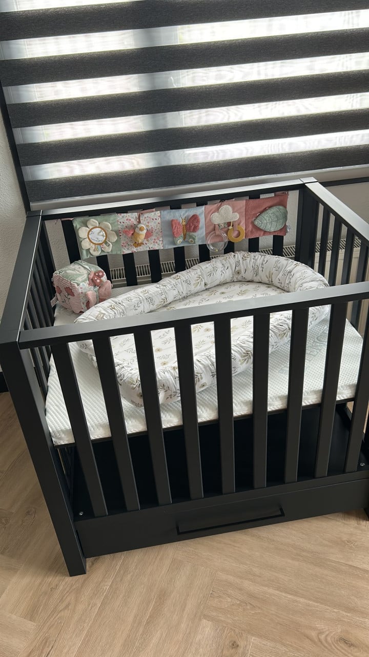 Mooie zwarte box met lade