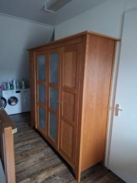Kledingkast massief hout