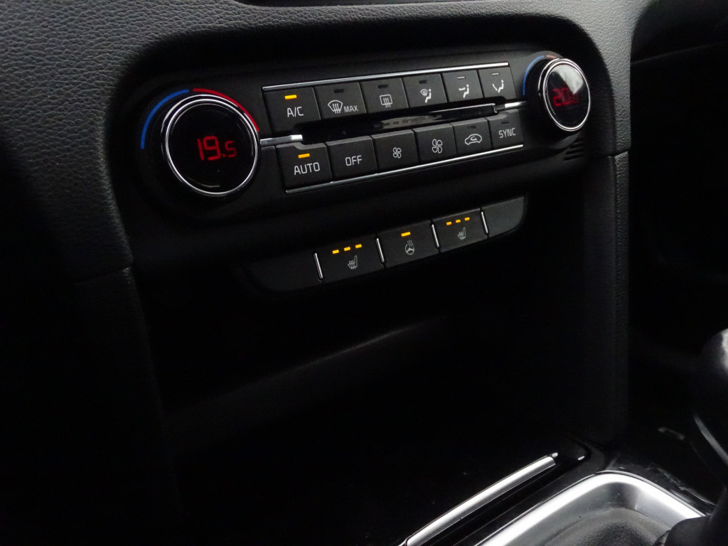 Kia Cee'd 1.0 t-gdi dynamicplusline | stoelverwarming | apple carplay/andro